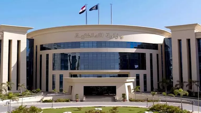 القبض على المتهم بوضع عبوة هيكلية داخل مجلس الدولة بالرحاب